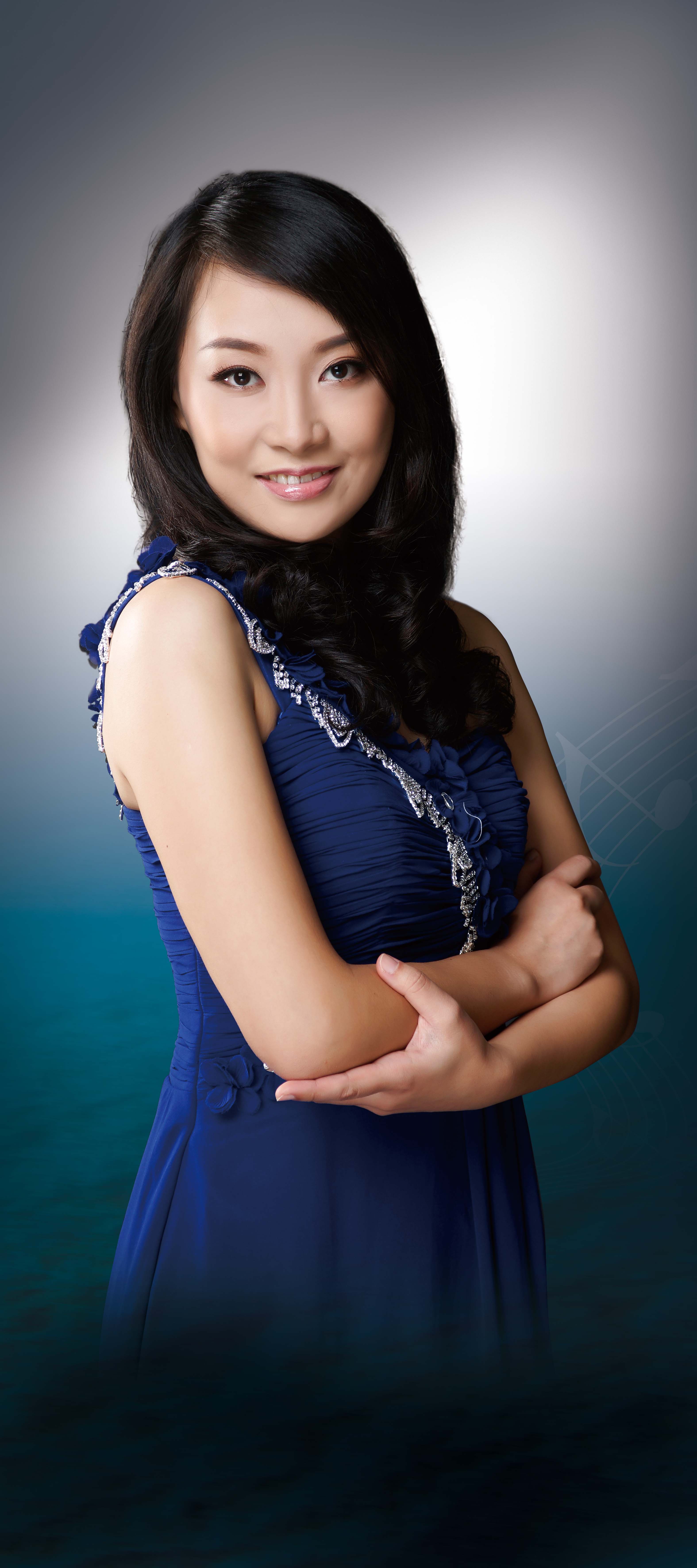 彭莱影 彭莱影
