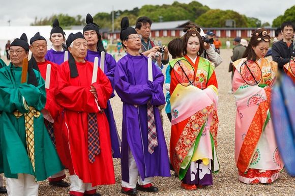 日本奈良时代模仿的唐朝官服 日本奈良时代模仿的唐朝官服