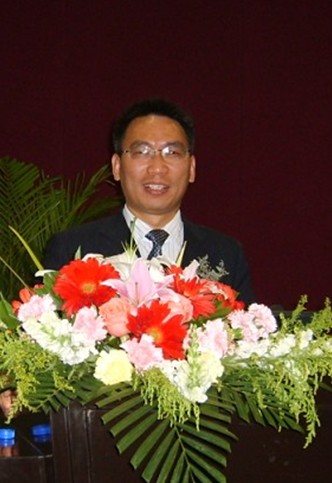 周建华 周建华
