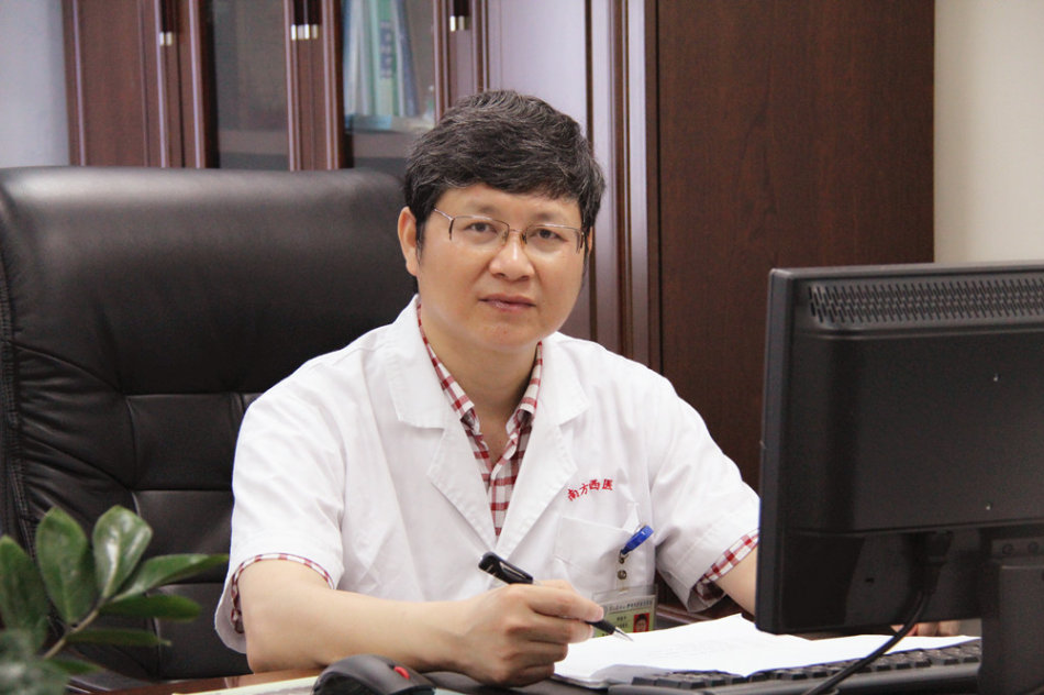 周国平(南方医科大学教授)
