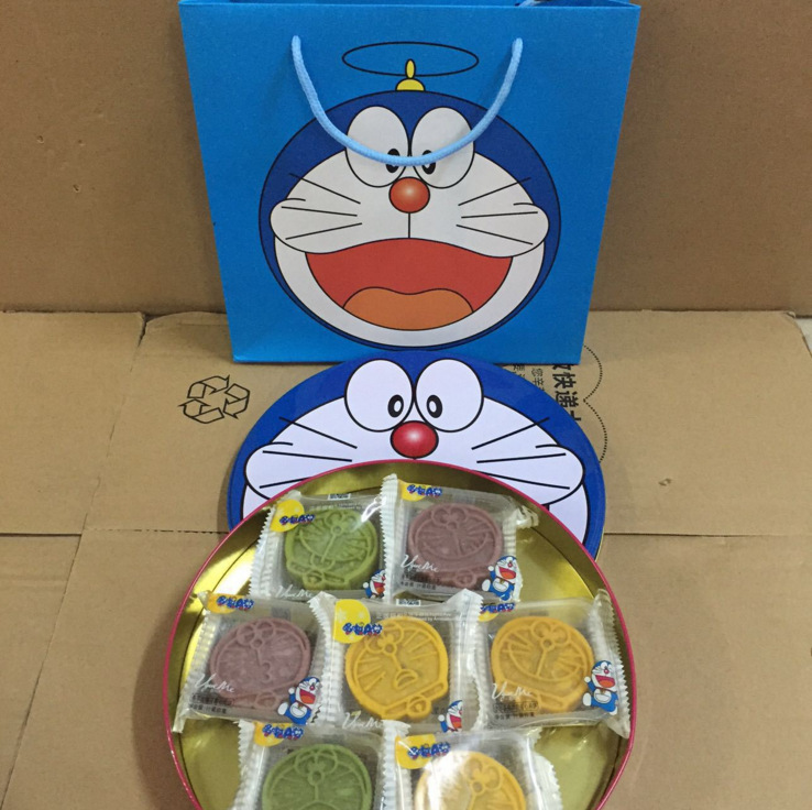 哆啦A梦牌月饼