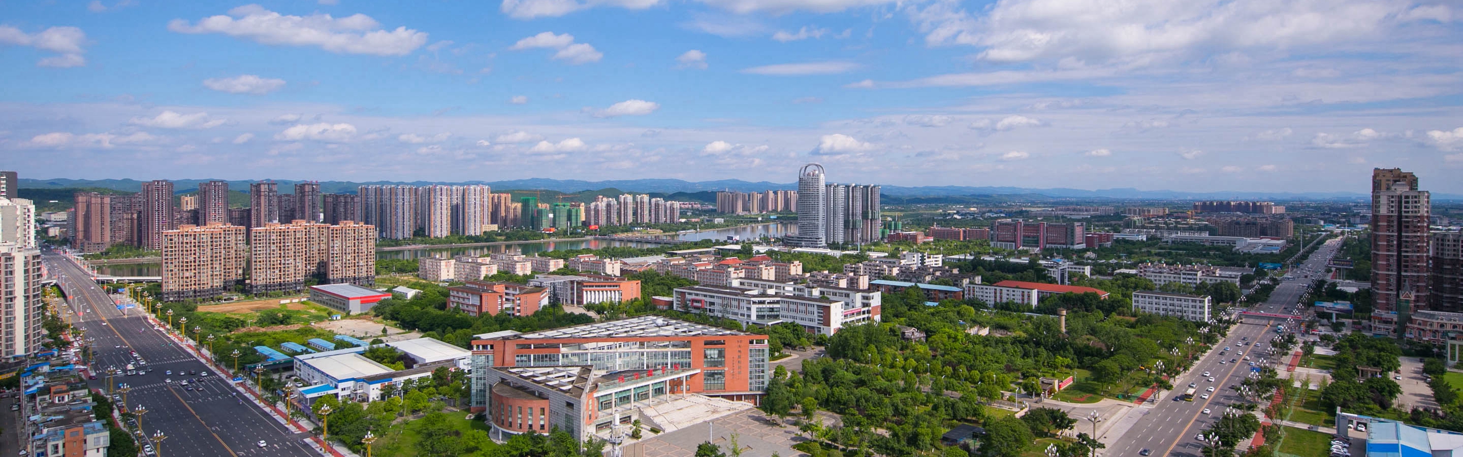 校园全景图 校园全景图