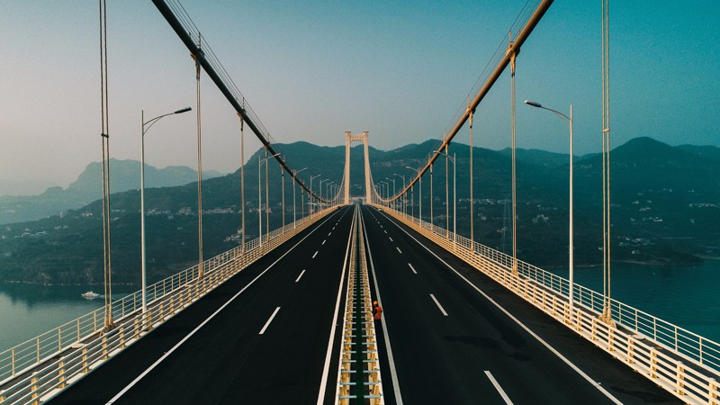 驸马长江大桥道路