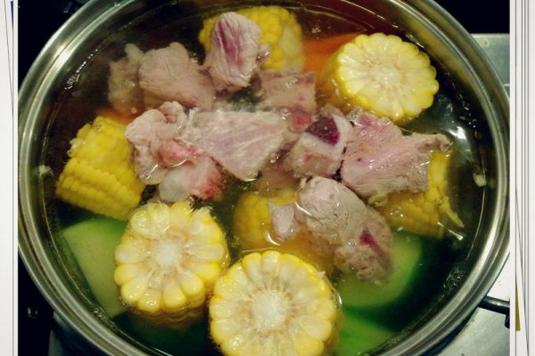 青红萝蔔排骨汤