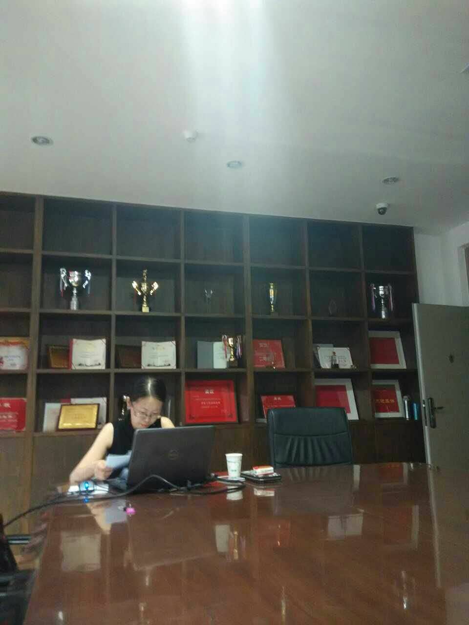 杨简茹