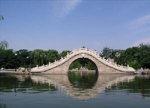 龙潭湖自然风景区