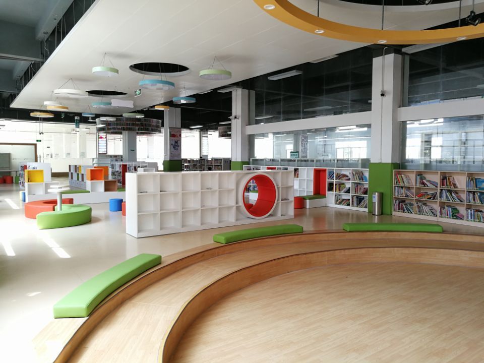 秀新社区图书馆 秀新社区图书馆