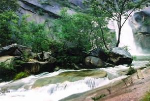 龙潭湖自然风景区