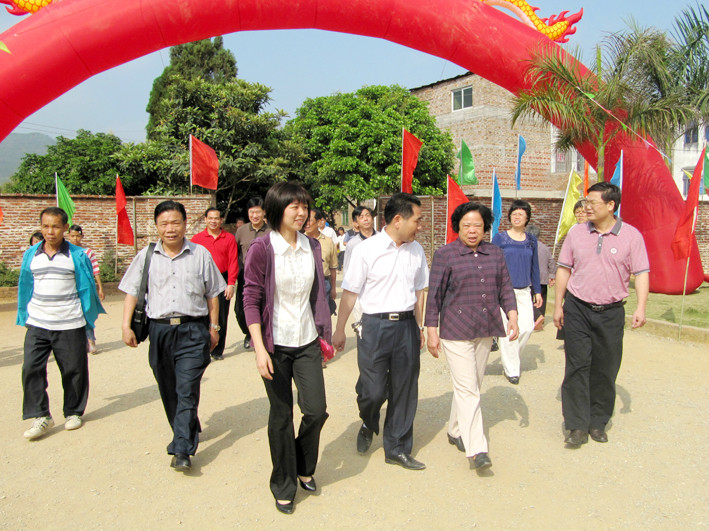大会村委会