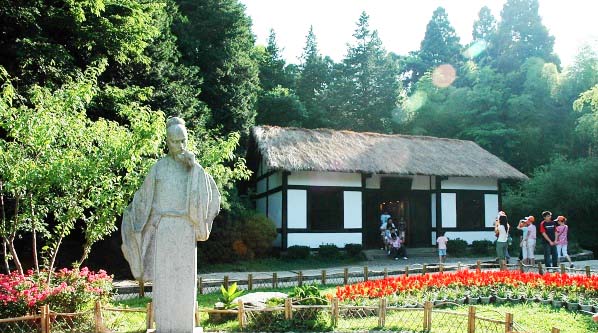 白居易草堂