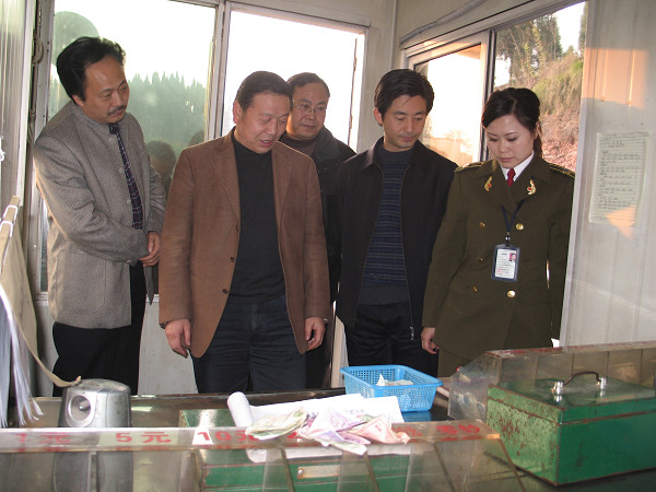 李书明(湖北师範大学教授)