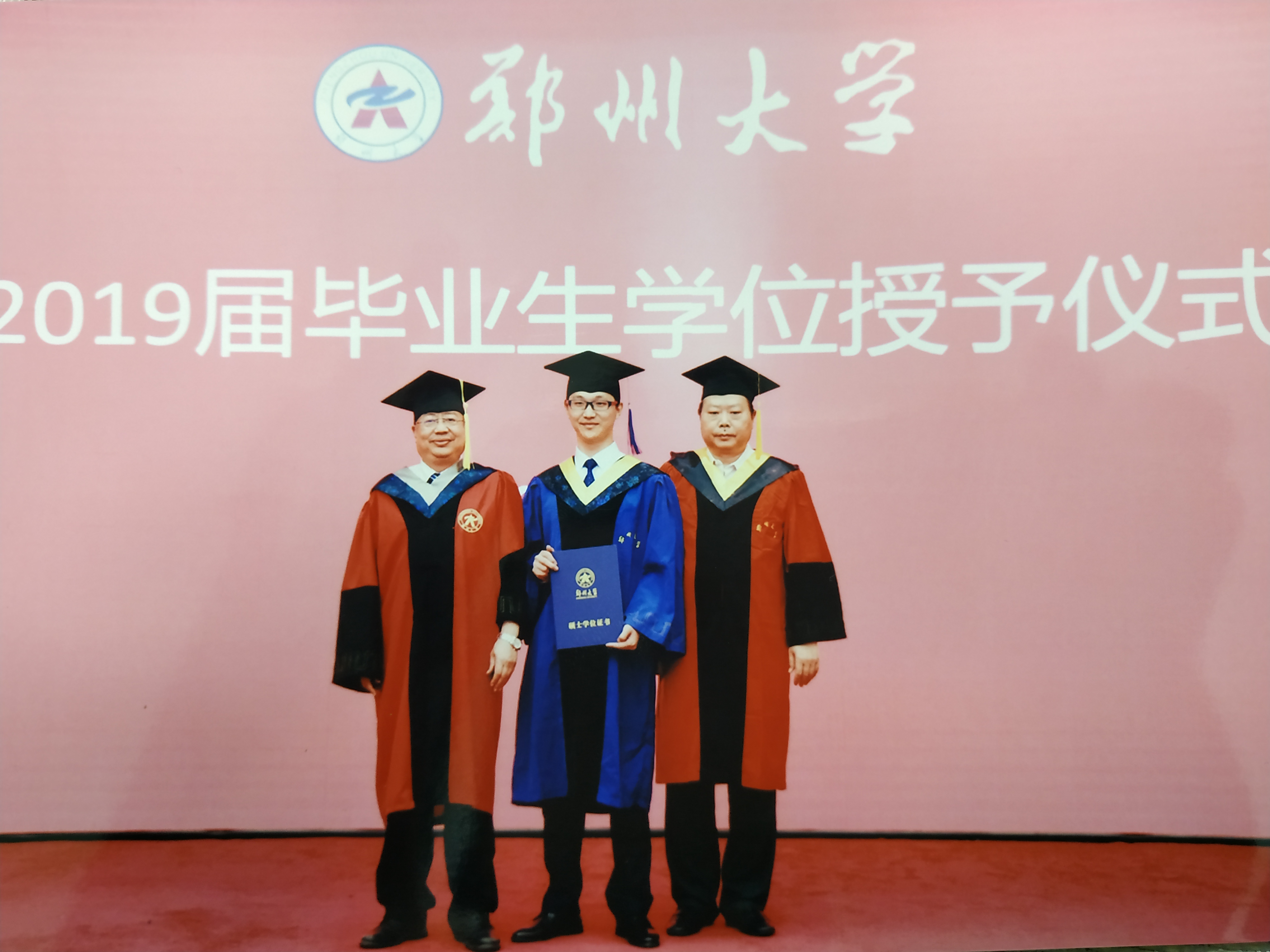 张瑞霖
