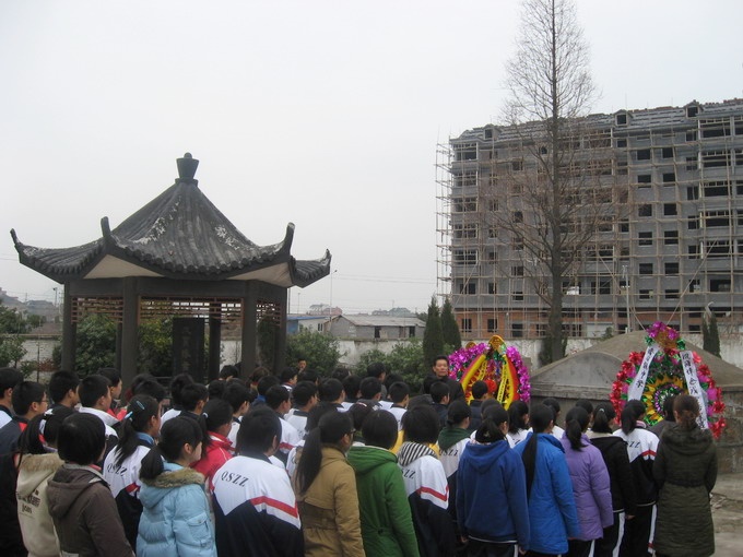 不忘历史 不忘历史