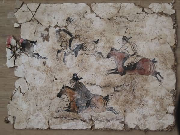 唐朝壁画《打马球》 唐朝壁画《打马球》