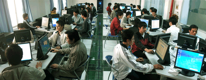 全区先进的产学研一体化思科实训室