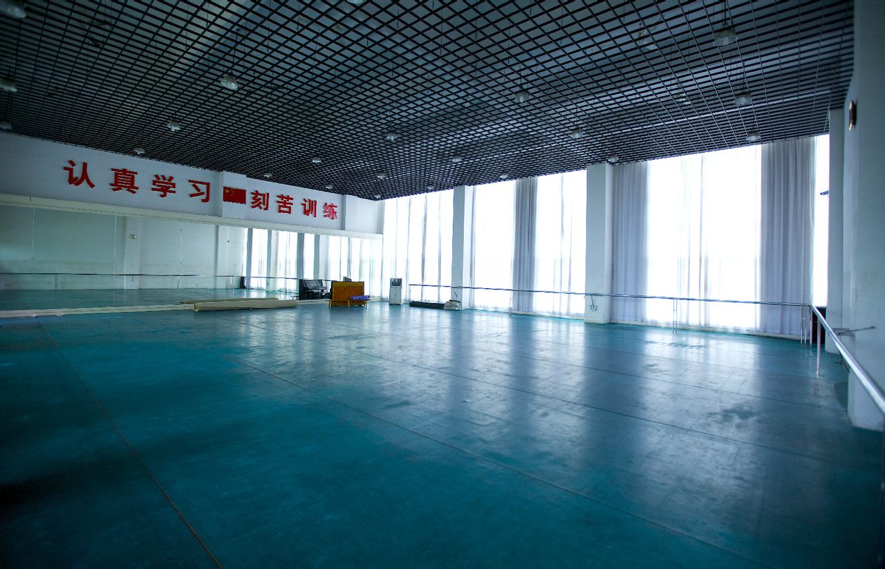 南方舞蹈学校 南方舞蹈学校