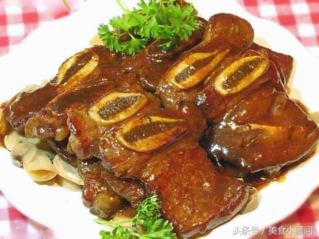 红酒焖牛小排