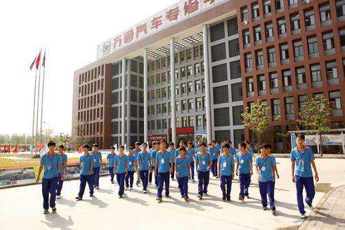 安徽万通汽车专修学院 安徽万通汽车专修学院