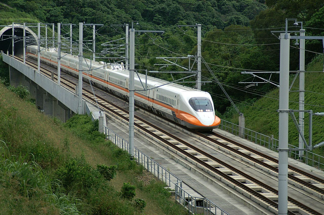 2006年6月台湾高铁700T型电力动车组试车 2006年6月台湾高铁700T型电力动车组试车