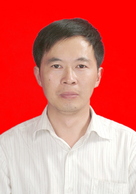 严明(成都理工大学环境与土木工程学院教授)