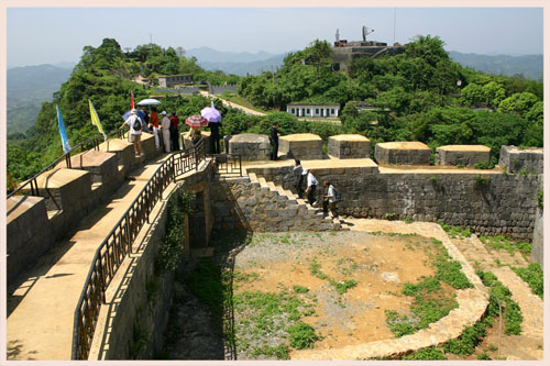 金鸡山