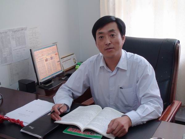 副校长:王镇刚 副校长:王镇刚