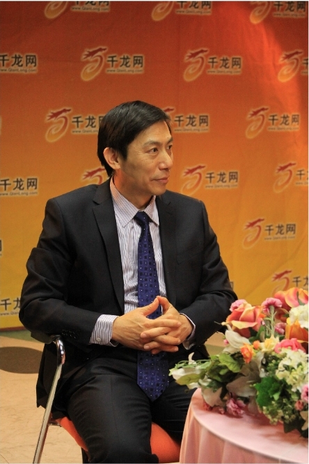 吴斌专家做客千龙网 吴斌专家做客千龙网