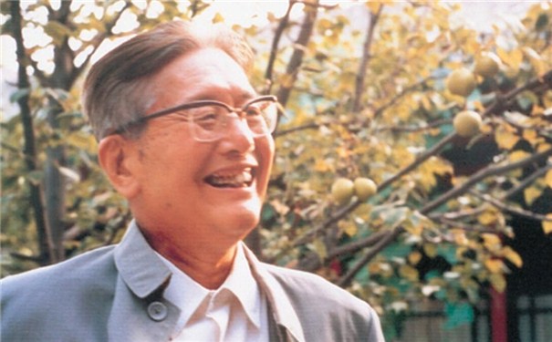 乔冠华