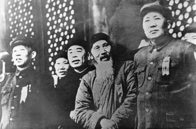 张澜校长在开国大典上 张澜校长在开国大典上