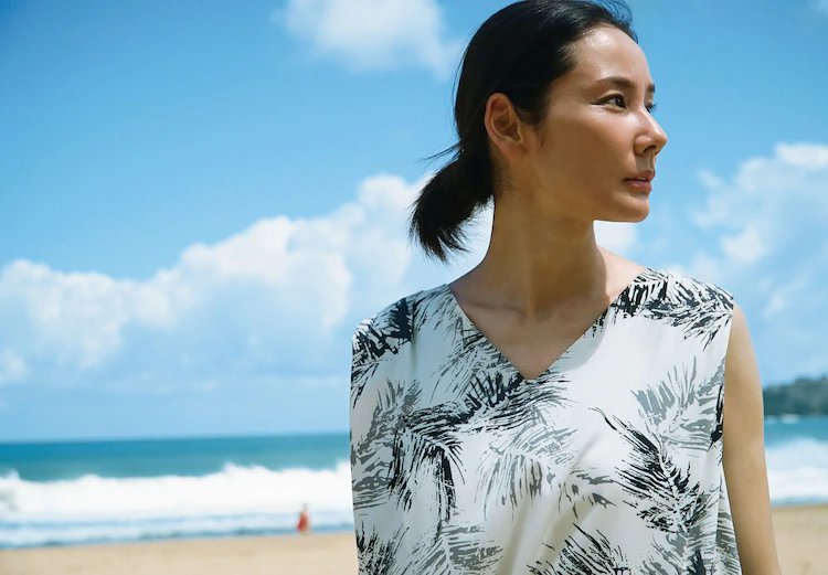 哈纳莱伊湾(日本2018年吉田羊主演电影) 哈纳莱伊湾(日本2018年吉田羊主演电影)